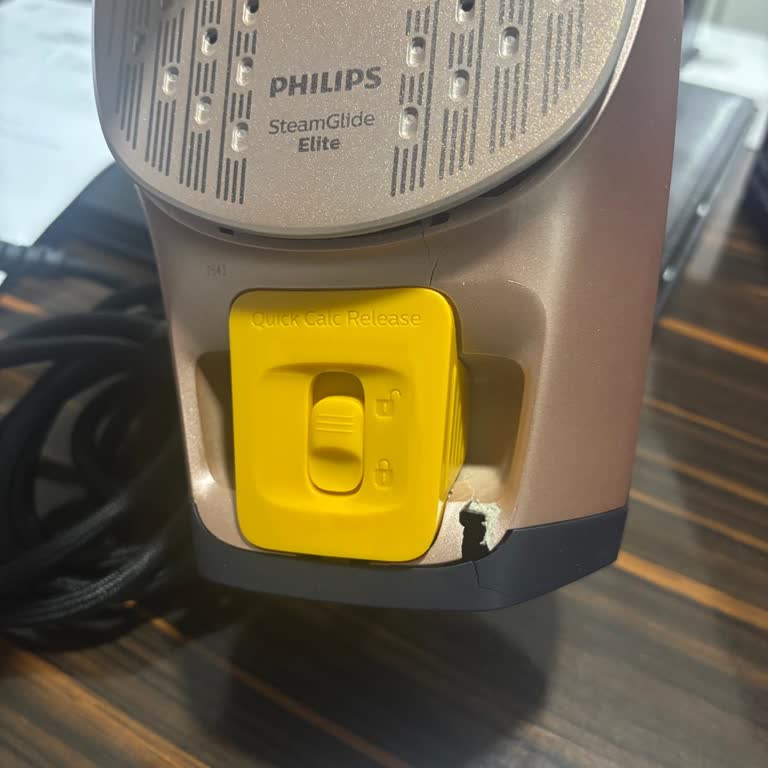 Teknosa'dan Kırık Ütü İçin Ücretsiz Değişim Talebi