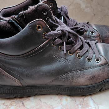 Gerli Dockers Deri Ayakkabı 20 Günde Çabuk Bozuldu, Mağaza Kullanıcı Hatası İddia Ediyor