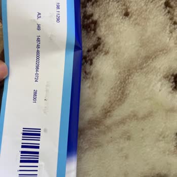 Migros’ta Bozulmuş Lindt Çikolatası İçin Yüksek Fiyat Ve Sağlık Endişesi