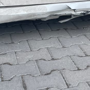 Kablo Net Kutusunun Düşük Konumu Nedeniyle Araç Hasarı Ve Tazmin Talebi