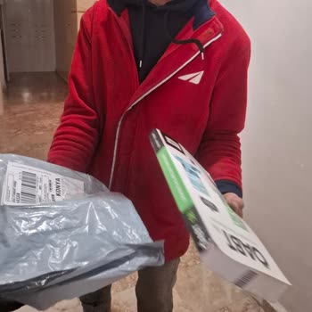 Açılmış Ve Boş Kitap Teslimatı: Araştırma Ve Önlem Talebi