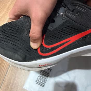 FLO’da İki Yıllık Garanti İhlali, Ayakkabım Yırtıldı Ve Yardım Sunulmadı