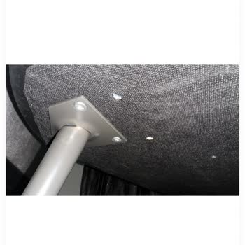 Divan Ev’in Deforme Konsolu Ve Sarkan Mobilyaları İçin 1,5 Yıllık Çözüm Bekliyor