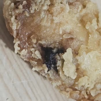 Popeyes Şubesinde Tavuk Kanadında Hijyen İhlali Ve İade Talebi