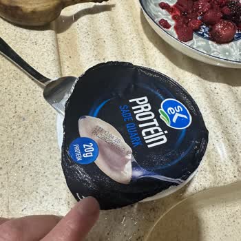 Son Kullanma Tarihli Sek Quark Protein Sade Üründe Bakteri Oluşumu
