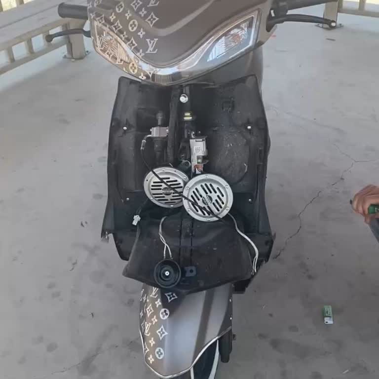 E-Mon Buddy Ön Kaporta Parçası 2 Aylık Teslim Edilmiyor