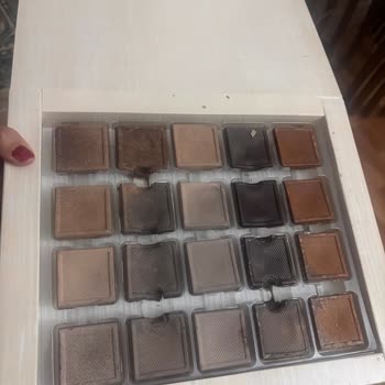 Son Kullanma Tarihi Gelecek Yıl Olsa Da Çikolatalar Yapışık Ve Tüketilemez