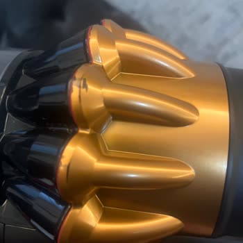 Dyson V16 Piston Animal Süpürge Servisten Göçük Ve Darbe İle Dönerek Tam Değişim Ve İade Talebi