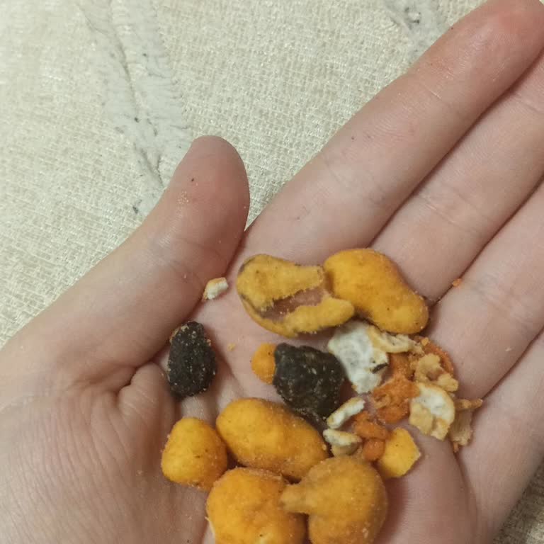 Yanmış Çerezya Soslu Kaju Ürünü Sağlık Ve Güven Sorunu