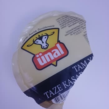 A101 Mağazasında Bozuk Kaşar Peyniri Ve Çözüm Sunulamaması