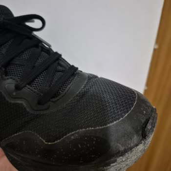 Skechers Ayakkabılarda Tekrarlanan İç Astar Yırtılması Ve Taban Çökmesi, Kullanıcı Hatası İddiası