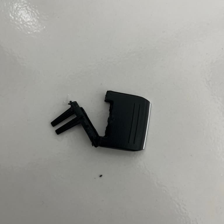 Renault Megane'de Klima Menfezi Kırılması Garanti Kapsamına Alınmalı