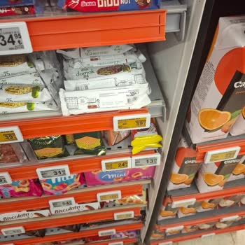 Silifke Migros Jet’te Son Kullanma Tarihli Gofretten Kurtlar Çıktı