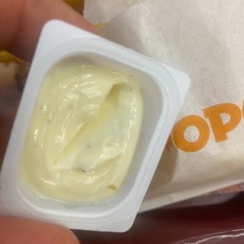 Popeyes Bozuk Tavuk, Sıcak Mayonez Ve Eksik Buz Makinesi Sorunları