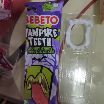 Vampire Teeth Şeker Parçası Yok Üretim Hatası Ve Güven Kaybı