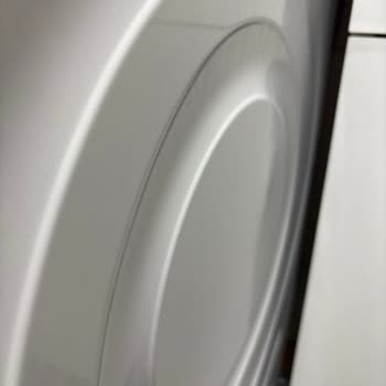 Bosch Çamaşır Makinesinde Çarpma Sorunu Ve Servis İhmali, Ücret İadesi Talebi