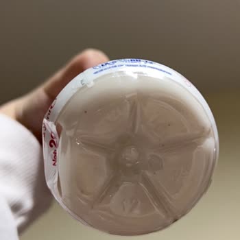 Eker Çilekli Kefirde Siyah Noktacıklar Görüldü Ve Sağlık Endişesi İle İade Talebi