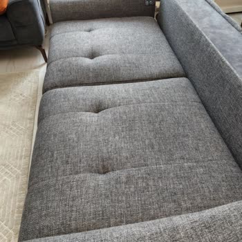 Kelebek Mobilya Üçlü Koltukta Çökme Ve Ücretsiz Değişim Talebi