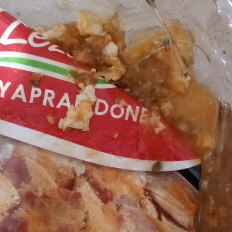 Hazır Döner Ürününde Kemik Parçası Dişime Zarar Verdi