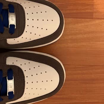 Defolu Nike Air Force 1 Ayakkabının Fiyat Korunarak Değişim Talebi