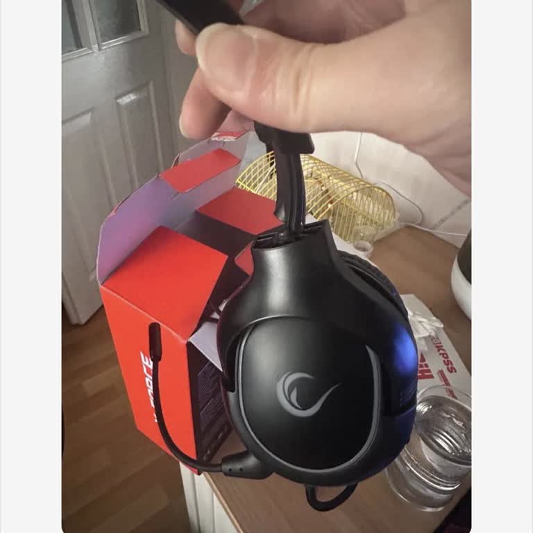 Garanti Kapsamındaki Gaming Kulaklıkta Parça Kopması Ve Ücretsiz Onarım Talebi