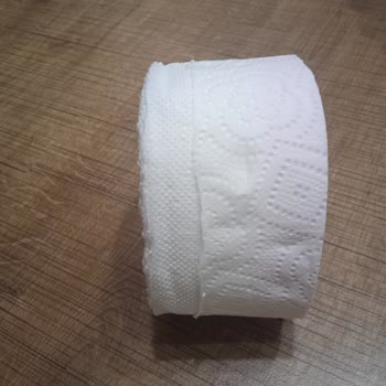 Defolu Teno 3 Katlı Tuvalet Kağıdı Yarım Sayfa Eksik Ve Kullanılamaz