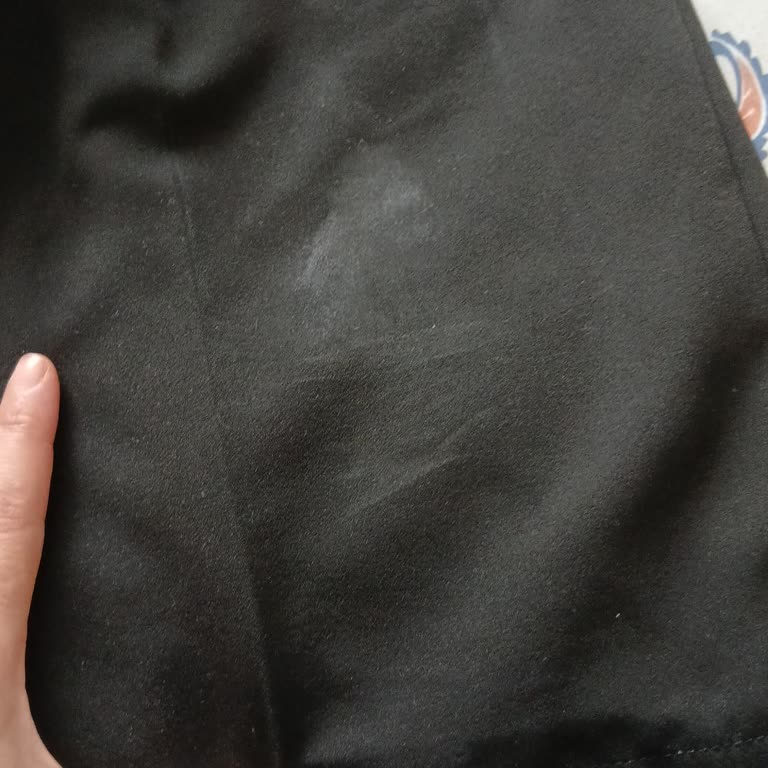 Ütü Yanığı İzli Blazer Takımda Mağaza Sorumluluğu Reddetti