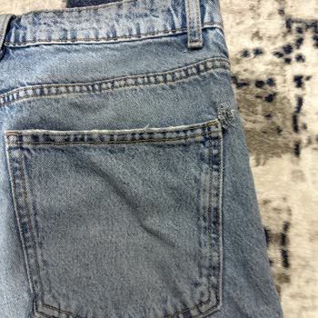 Zara Pantolonunun Arka Cep Dikişlerinin Kısa Sürede Açılması