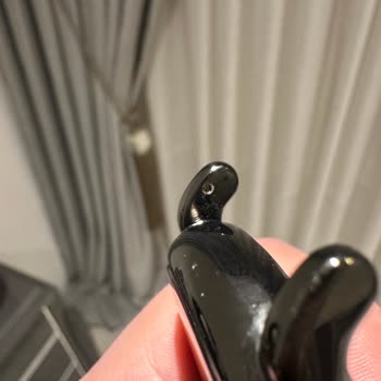 Emporio Armani Saat Kasa Yuvası Sorunu Nedeniyle Sürekli Düşüyor, Garanti Sürecinde Çözüm Yok