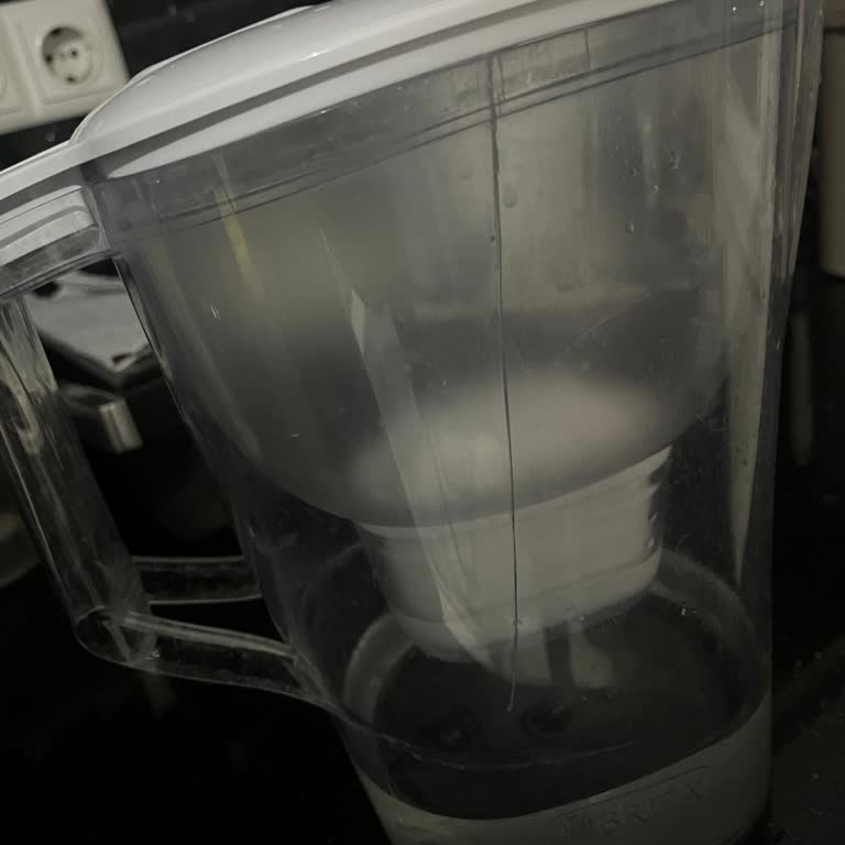 Brita Aluna XL Sürahisinde Tekrarlayan Plastik Çatlamalar Ve Yedek Parça Talebi