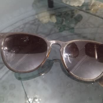 Raymond Gözlüğümde Renk Atması Ve Soyulma Sorunu