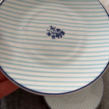 Defolu Fincan Takımları İçin Sorumluluk Reddi Ve İade Talebi