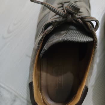 Ayakkabının İç Astarı Kısa Sürede Karardı Ve Müşteri Hizmetlerine Ulaşılamadı