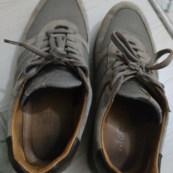 Ayakkabının İç Astarı Kısa Sürede Karardı Ve Müşteri Hizmetlerine Ulaşılamadı