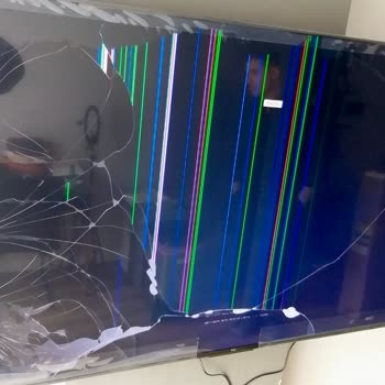 Kutu Hasarı Olmadan Gelen TV, Montajda Ekran Kırıldı, Bilkom Değişim Reddediyor