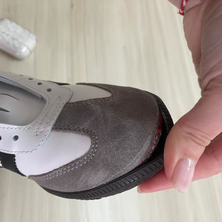 Ayıplı Adidas Samba Ayakkabısının Ön Tabanı Açıldı, Müşteri Hizmetinden Yanıt Yok