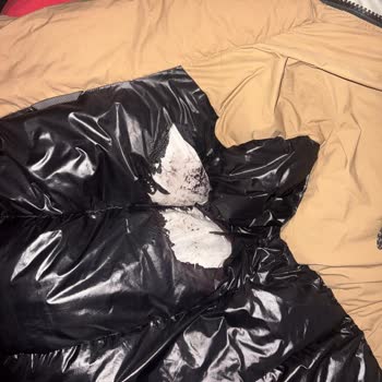 Lufian Kaz Tüyü Mont İç Astarı Hızlıca Yırtıldı