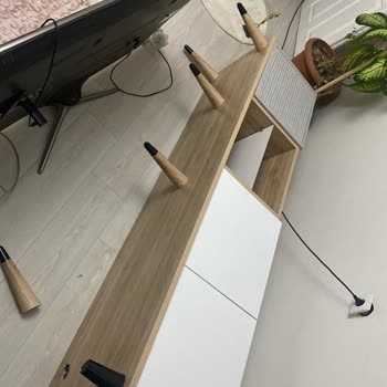 İstikbal TV Dolabımın Ayakları 2 Ay İçinde Kırıldı, Ücretsiz Değişim Talebim