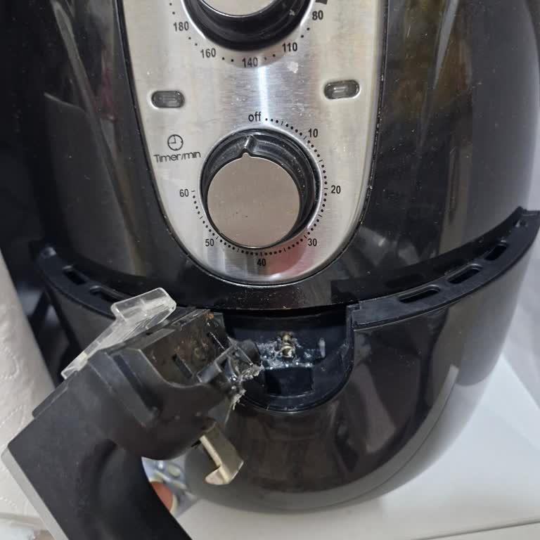 Kulp Tekrar Kırıldı Yedek Parça Temini Gerekiyor