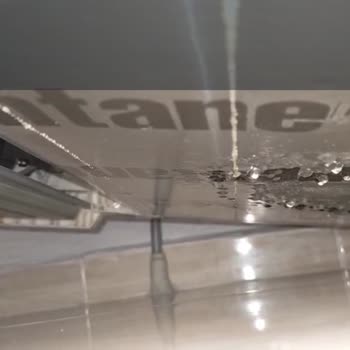 Buzdolabım Altından Su Akıtıyor, Kapağı Göçük Ve Servis Gecikti