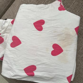 Arçelik Çamaşır Makinesinde Kahverengi Lekeler Ve Yetersiz Servis