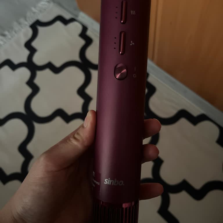 Sürekli Elektrik Çarpması Yapan Saç Kurutma Makinesi İçin Derhal Değişim Talebi