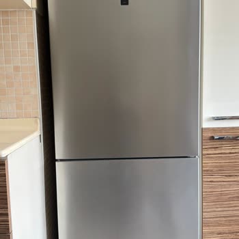 Electrolux Buzdolabında Alt Kapak Paslanması Ve Ücretsiz Parça Değişimi Reddi