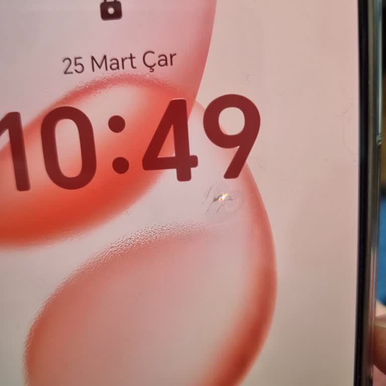 Ekran Koruyucu Beklentileri Karşılamadı, Kırılan Ekran İçin Garanti Değişimi Talebi