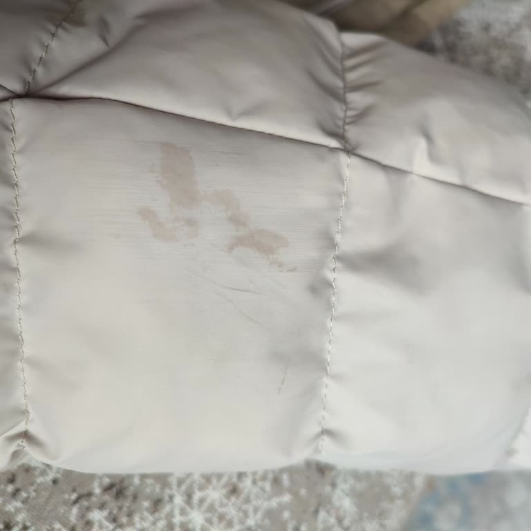 Kullanılmış Ve Lekeli Mont Gönderildi, Kampanya İndirimi Kaybedildi