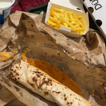 Yanlış Ürün, Soğuk Ve Geç Gelen Dürüm - Tam İade Talebi