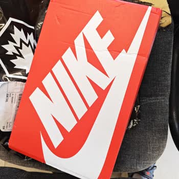 Kullanılmış Ve Etiketsiz Ayakkabı Gönderildi, İade Süreci Müşteriye Bırakıldı