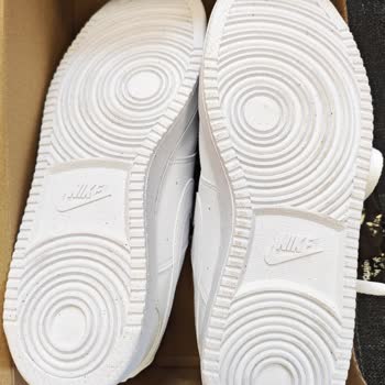 Kullanılmış Ve Etiketsiz Ayakkabı Gönderildi, İade Süreci Müşteriye Bırakıldı