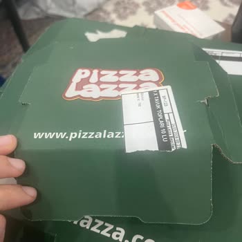 PizzaLazza Soğuk Ve Yetersiz Malzemeli Pizza, Yan Ürün Yanlış Gönderildi
