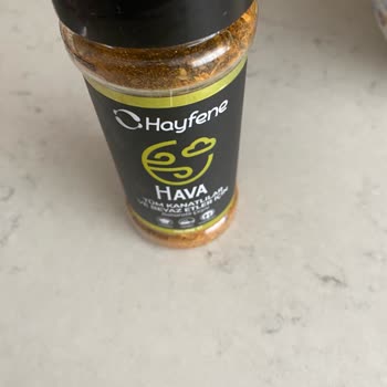 Kapak Kapanmıyor, İçinde Böcek Kurusuna Benzeyen Yabancı Madde Ve Keskin Koku